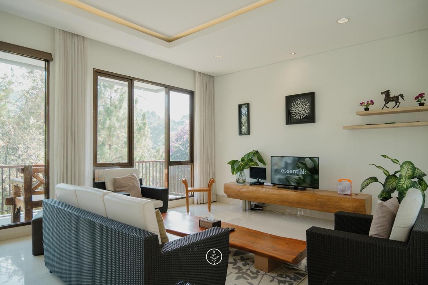 Hikari Hill View Villa 7 Bedrooms With A Private Swimming Pool And Billiard Bandung Esterno foto