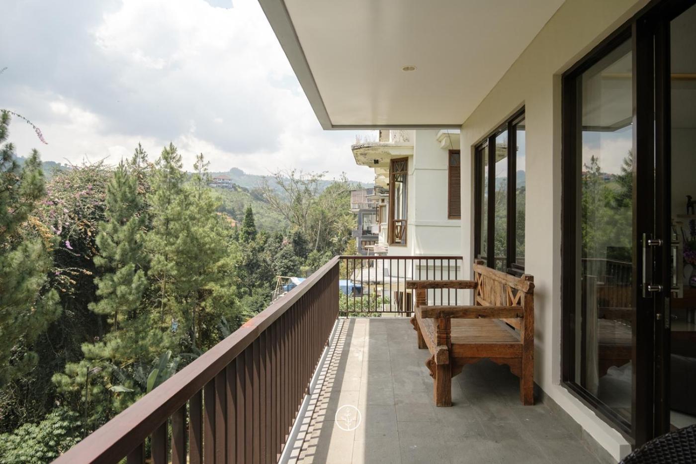 Hikari Hill View Villa 7 Bedrooms With A Private Swimming Pool And Billiard Bandung Esterno foto
